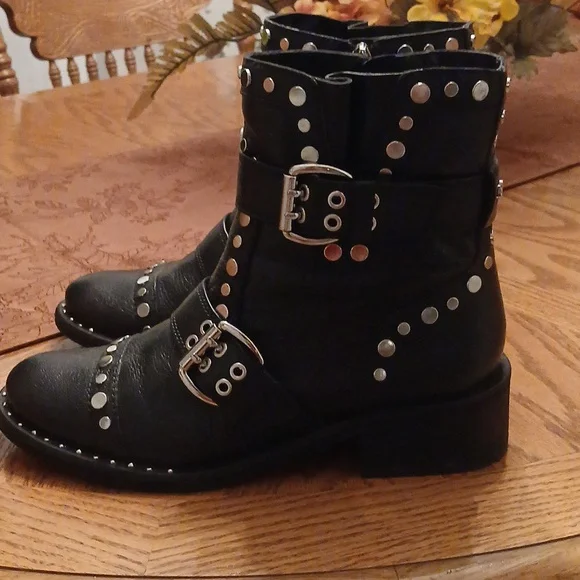 Sam Edelman DREA Black Leather Studded Boots - Picture 4 of 10
